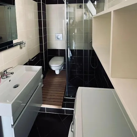 Apartmán Sea View Kujtimi *